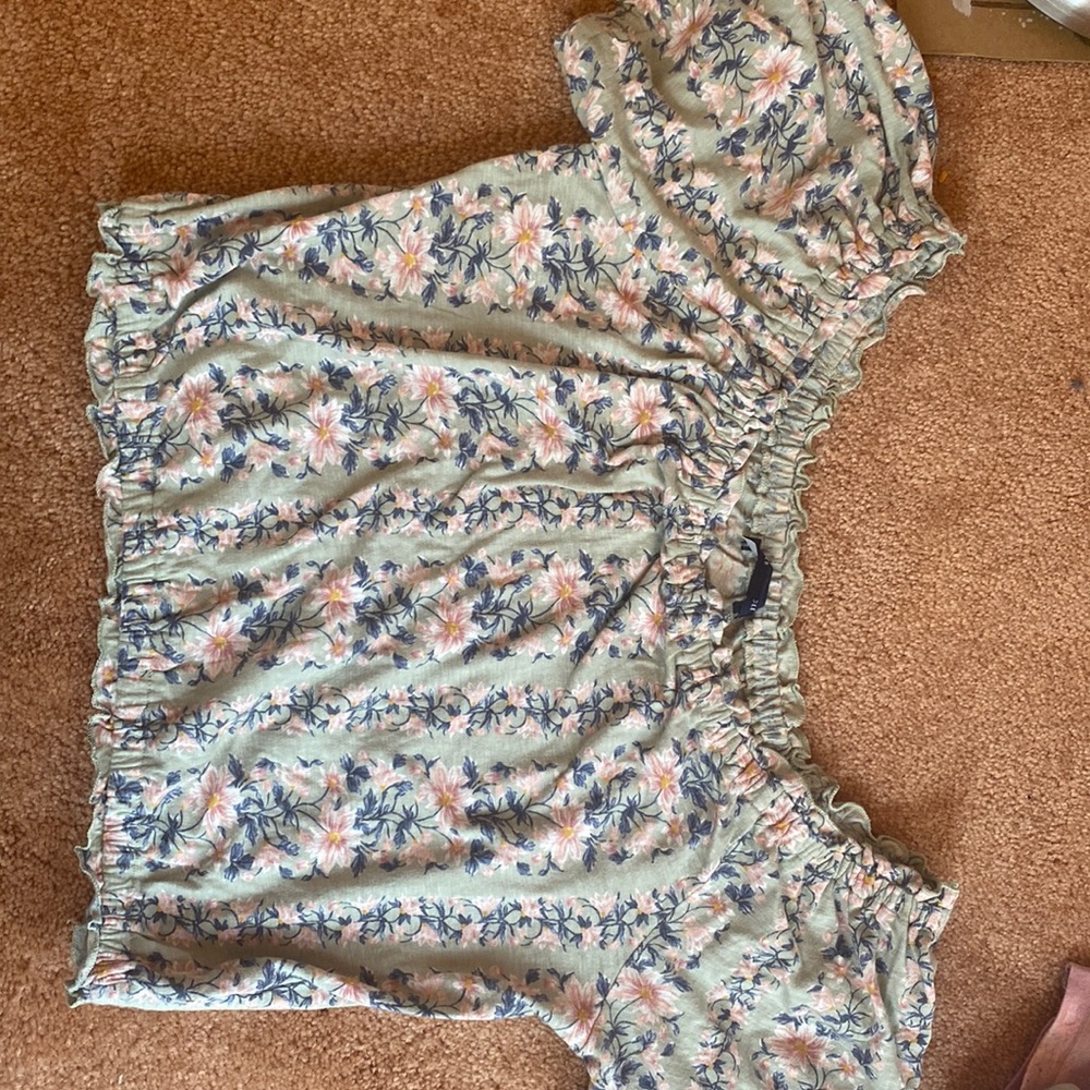 American Eagle crop top, floral